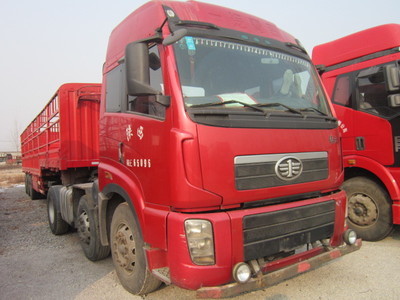 二手解放新大威雙導向牽引車半掛車 經濟實用的專用汽車選擇